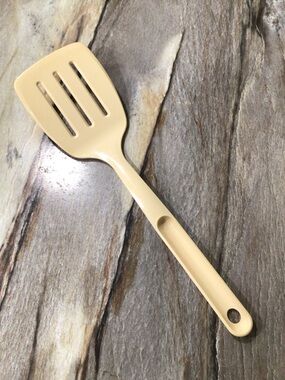 Vintage Tupperware Almond Slotted Spatula Turner 1813-5 Nylon Utensil 12”